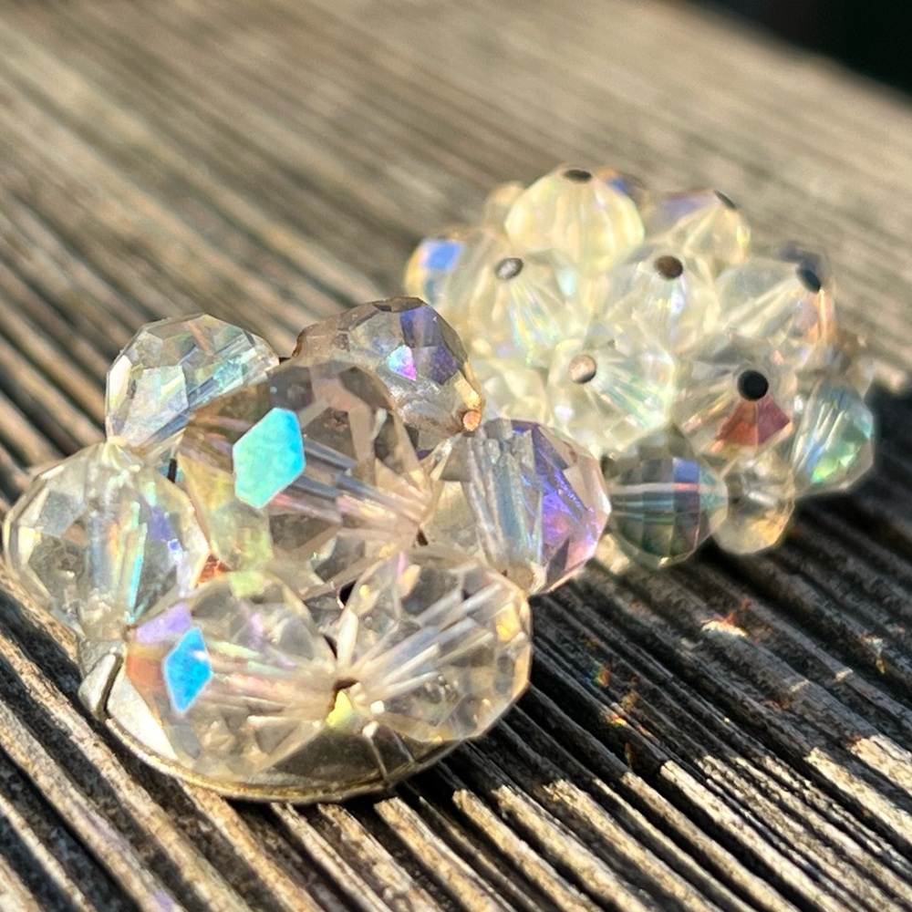 🌈❤️ Vintage Aurora Borealis AB Clip On Earrings Mismatched Lot